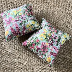 Highland House Pillow Covers 20"x20" New